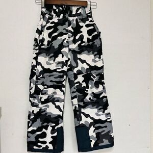 SkiGear Kids Ski Pants  Gray Camo   Size S